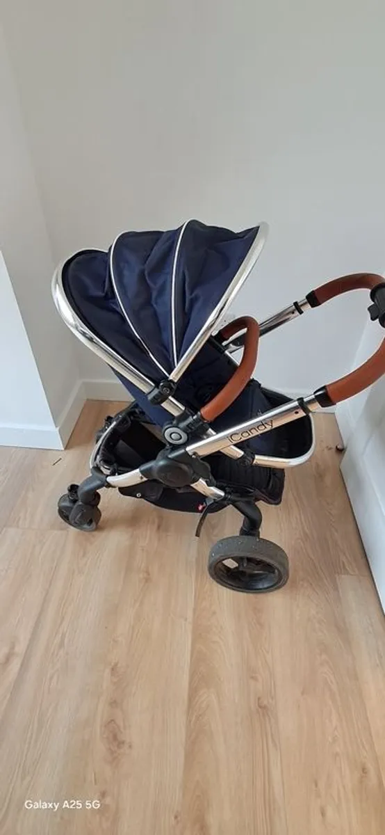 iCandy Peach buggy, carry cot & adaptors for sale - Image 3