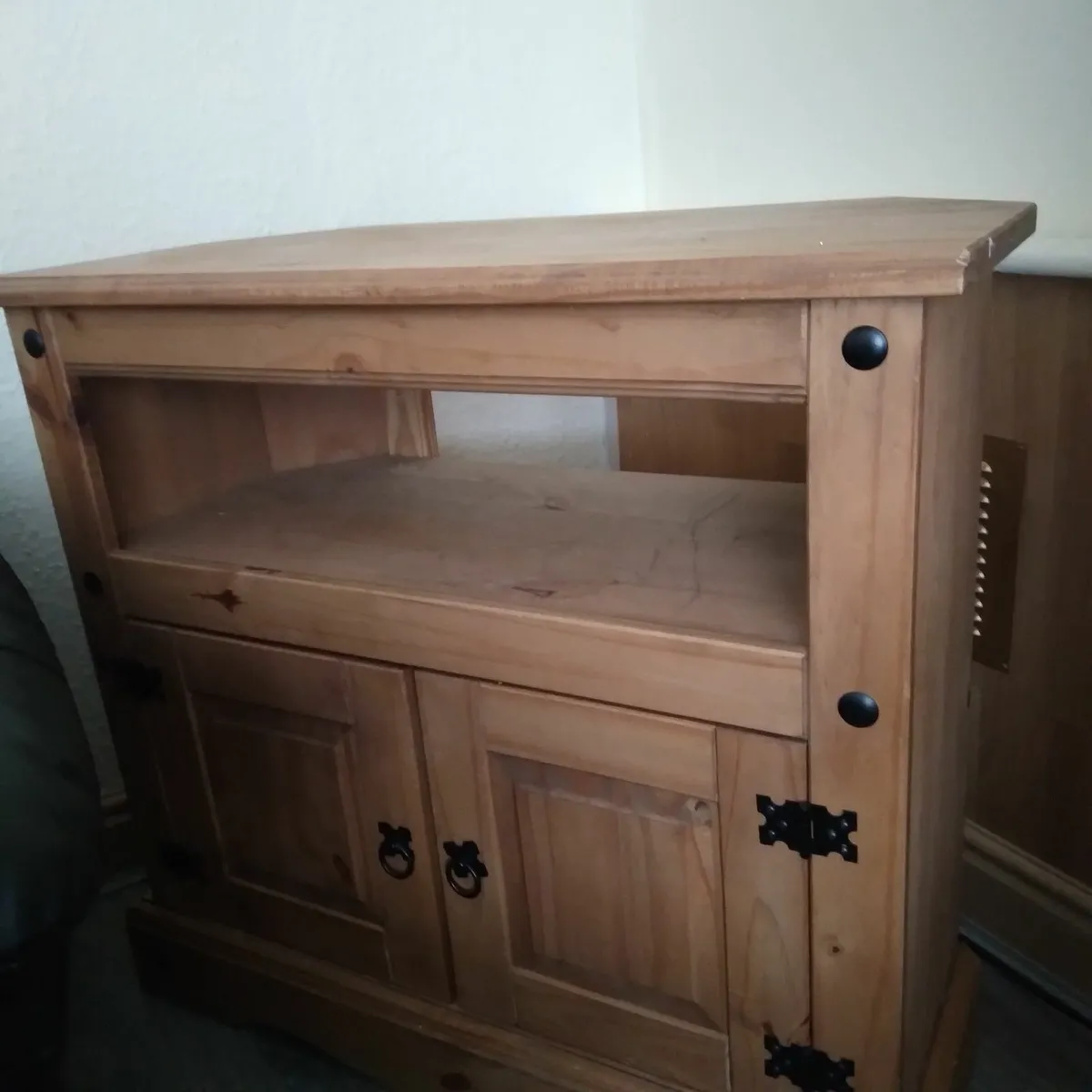 Beautiful Mexican pine set - Image 1