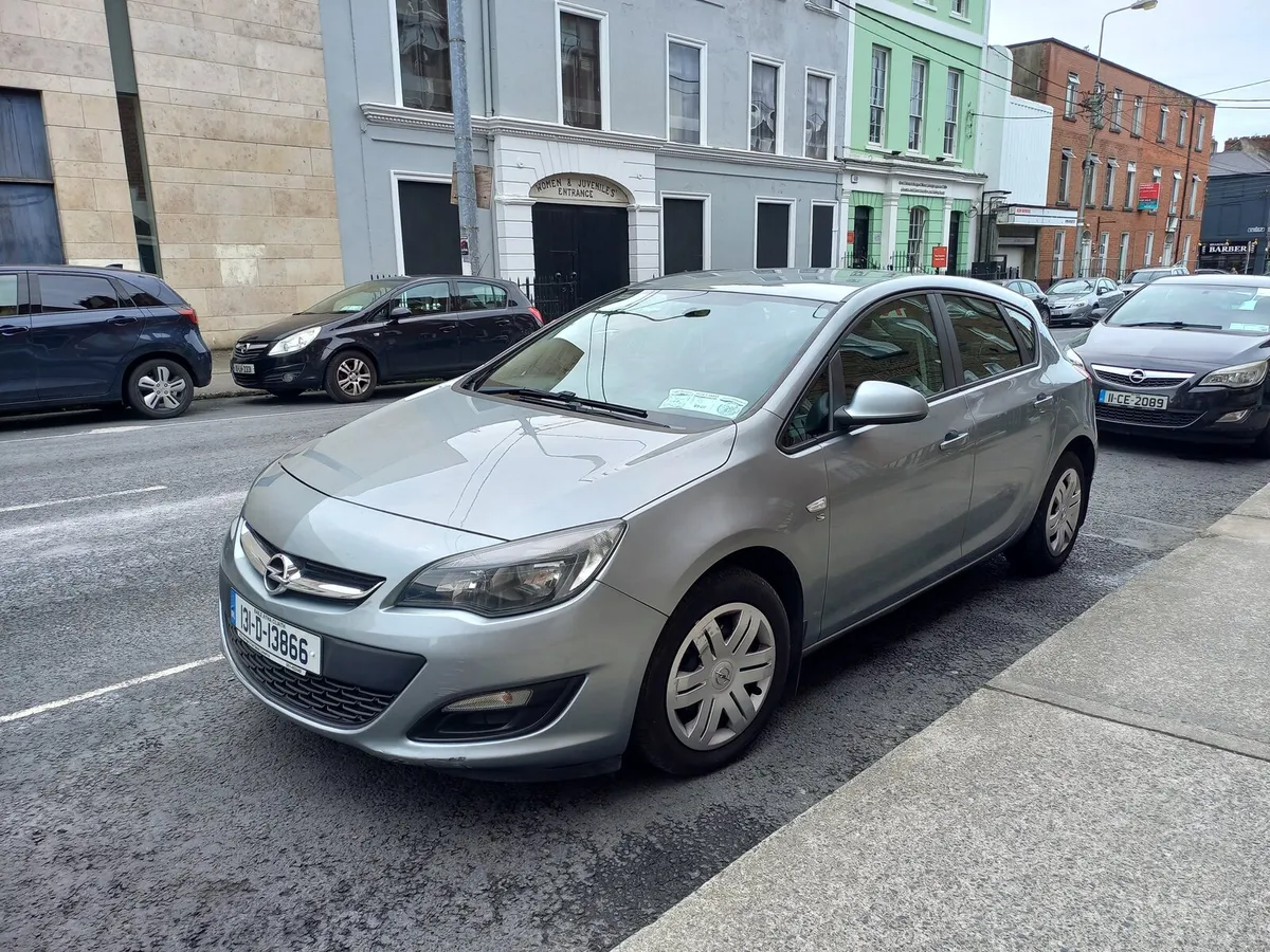 2013 Opel Astra 1.4L Petrol TAXED & NCT 07/25 - Image 1