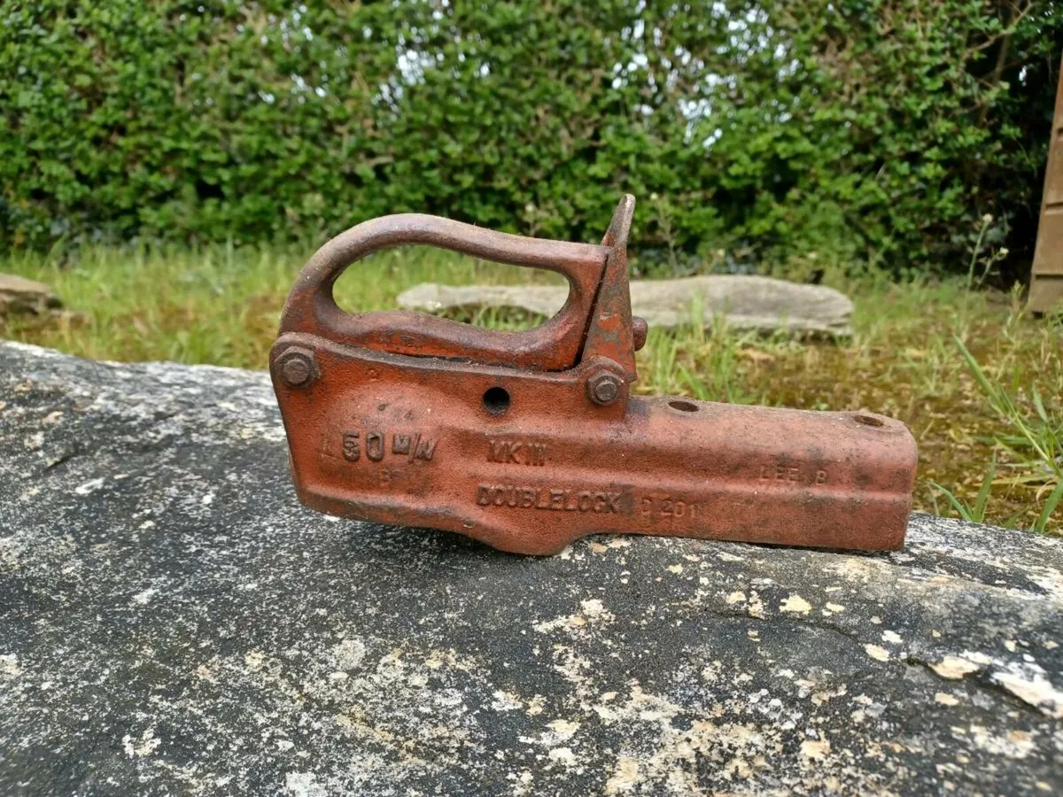 Ball Hitch - Image 1