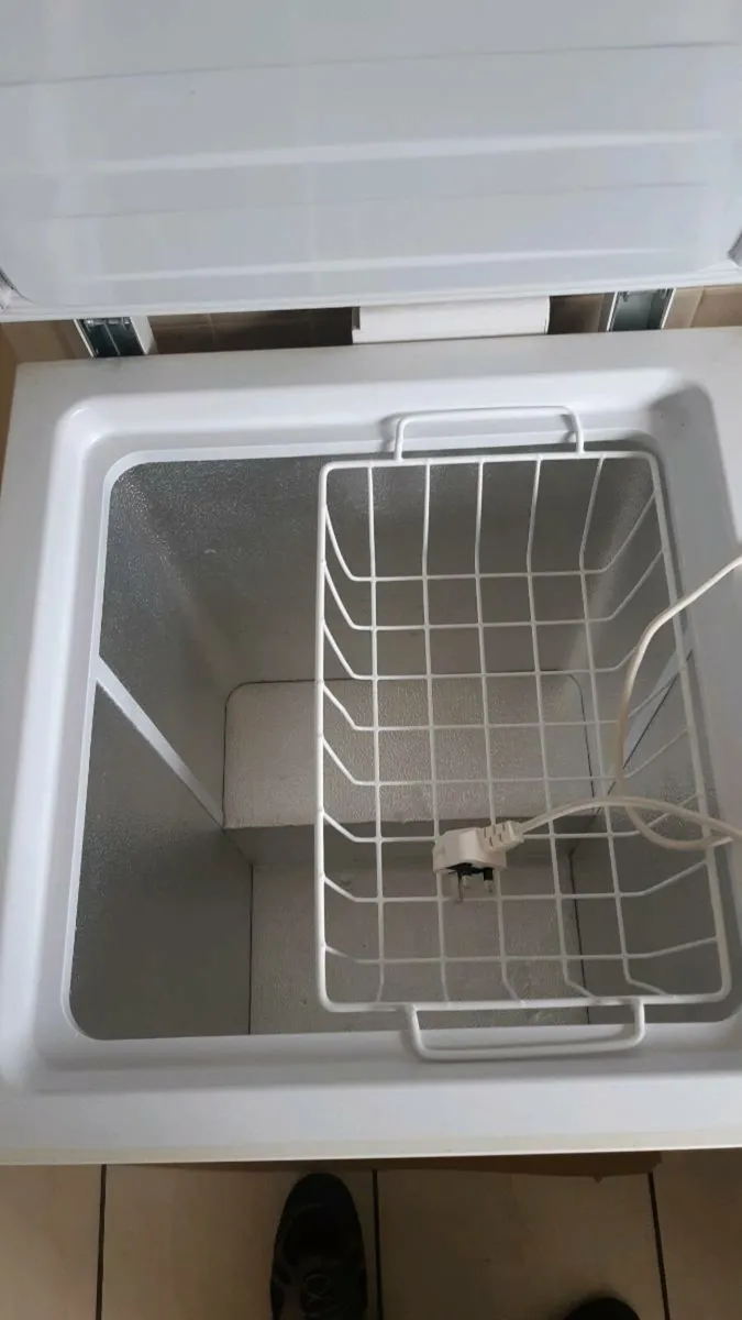 Chest freezer - Image 2