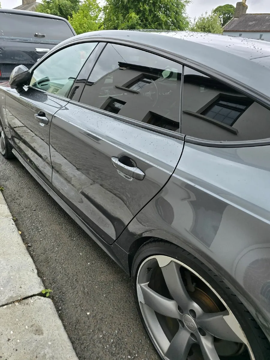 Audi A7 (152) 3.0 TDI V6 Black Edition Quattro - Image 2