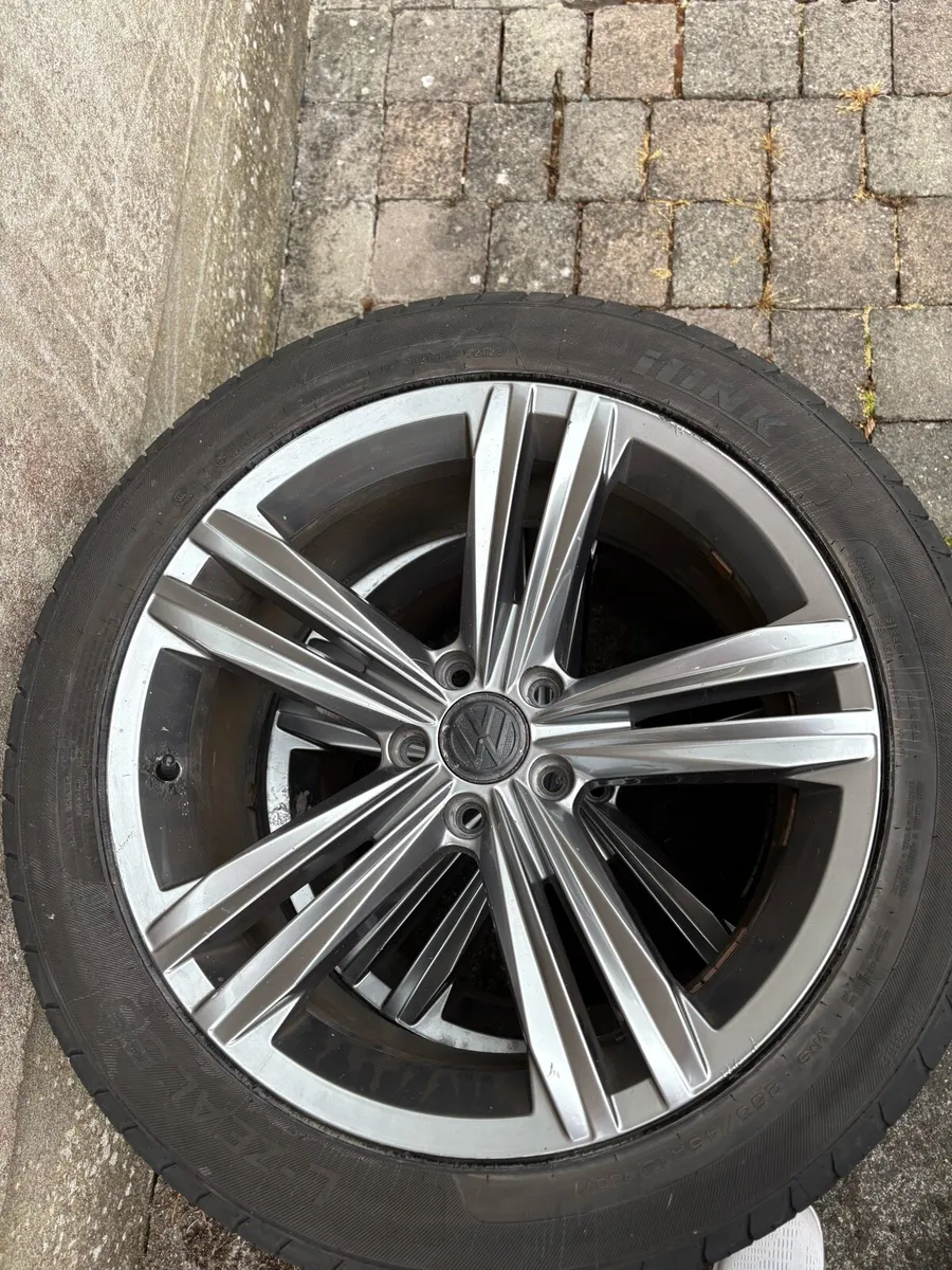 Original VW Tiguan Alloys - New Tyres - Image 2