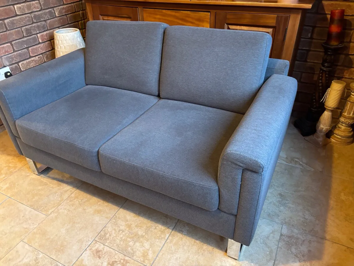Reception sofa - Image 2
