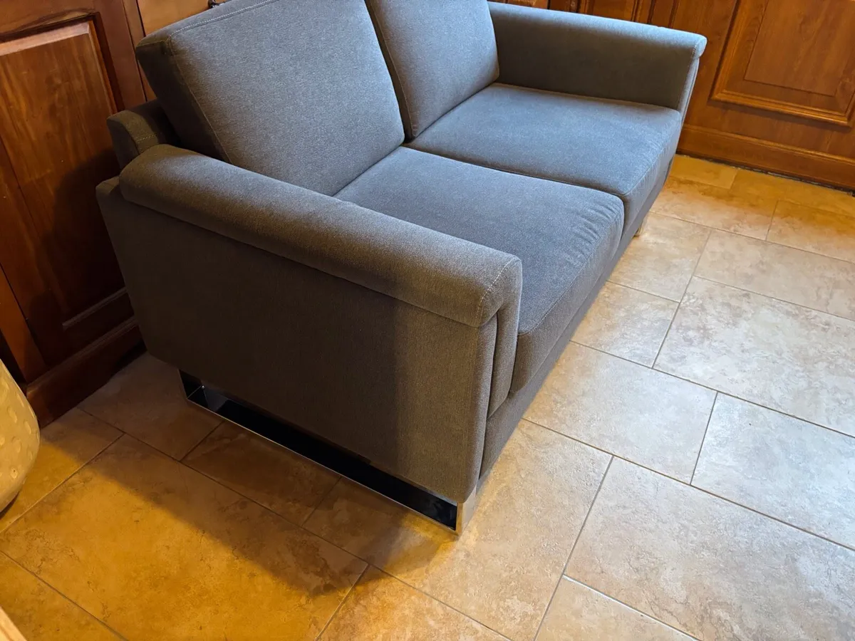 Reception sofa - Image 3