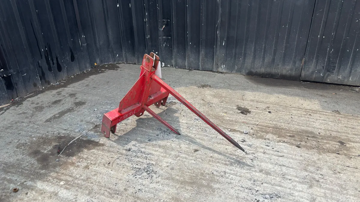 Bale spike to suit 3 point linkage - Image 1