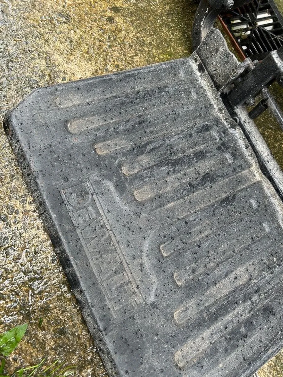 dewalt trolley - Image 2