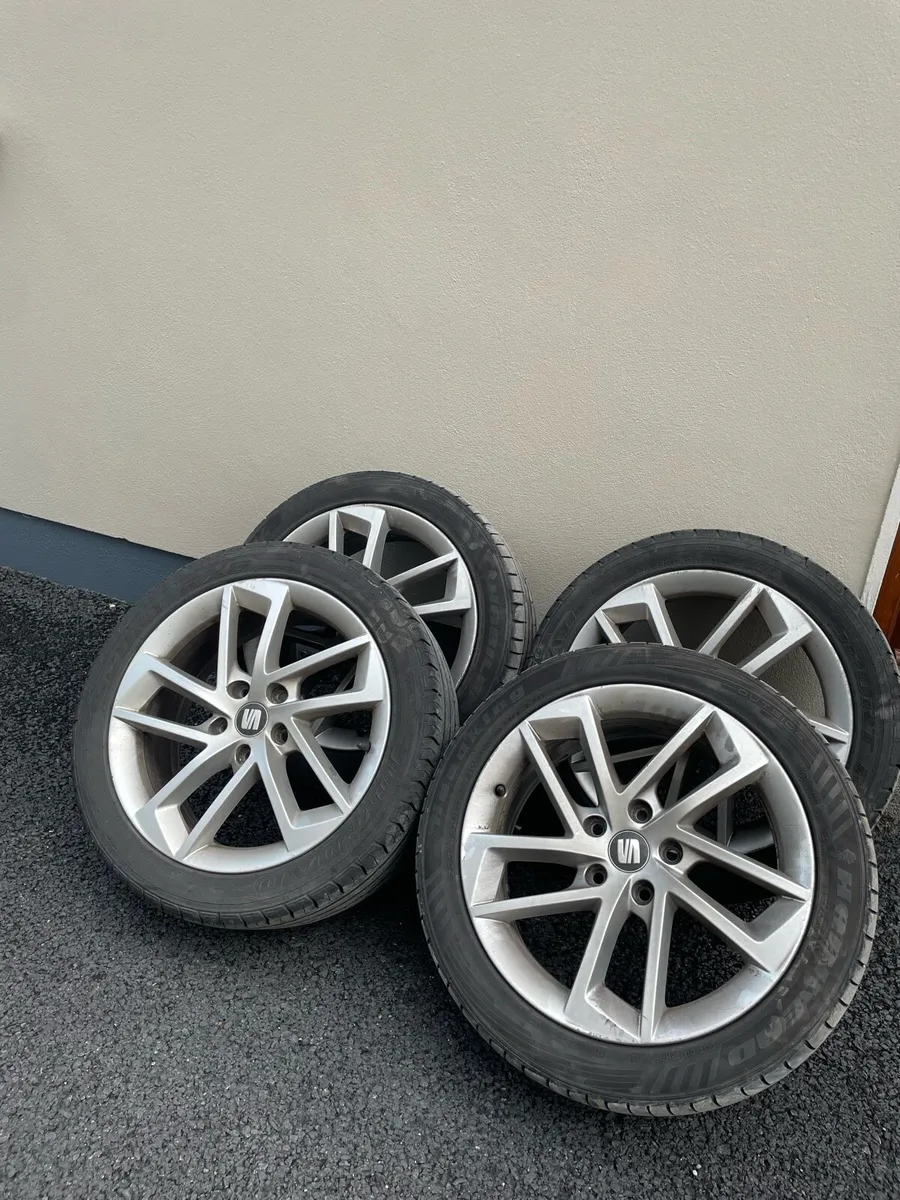 Genuine Seat Leon alloys - Image 3