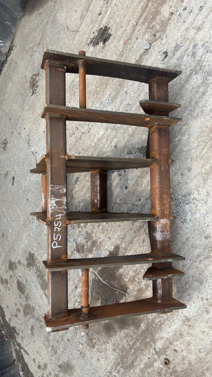 Euro Bracket Adapter to suit 13 Ton Excavator - Image 4