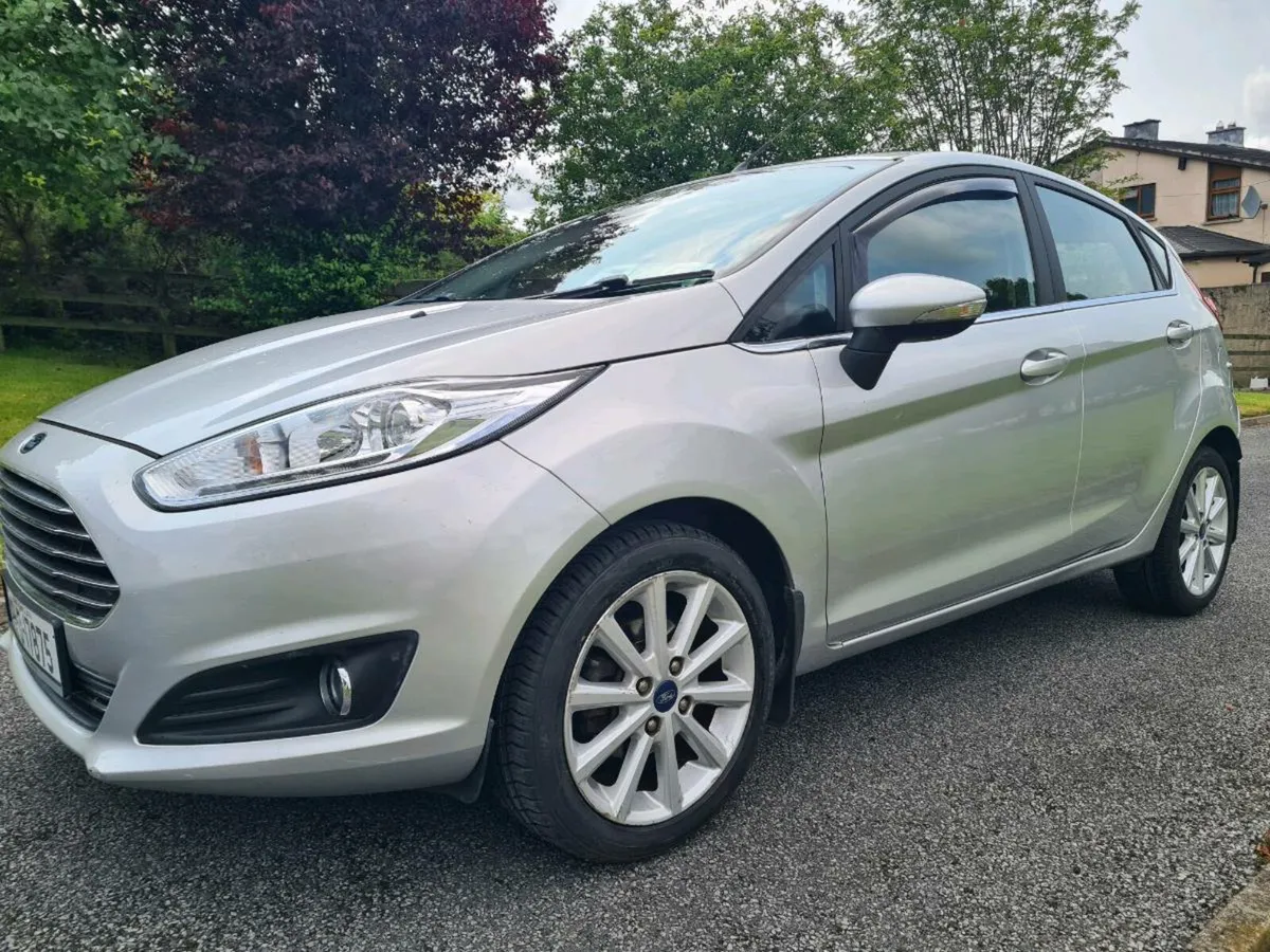 Ford Fiesta Titanium automatic - Image 2