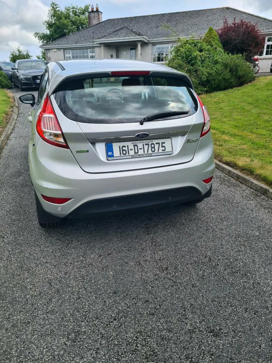 Ford Fiesta Titanium automatic - Image 3