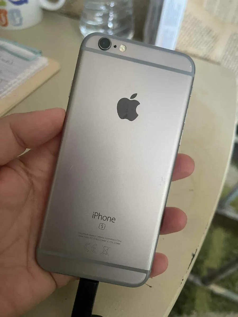 i phone 6s   32gb - Image 3