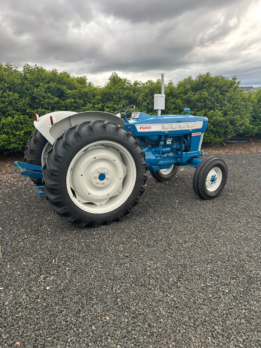 Ford 4000 tractor - Image 4