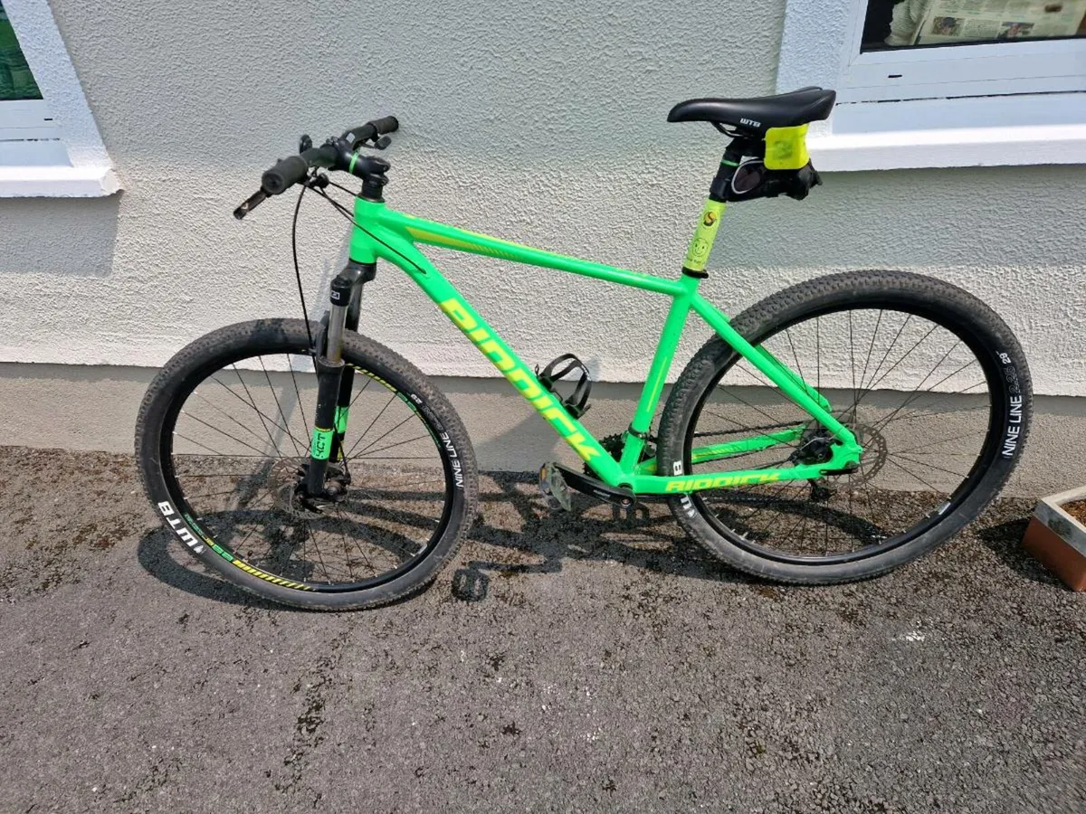 Riddick Men's Mountain Bike - Image 1