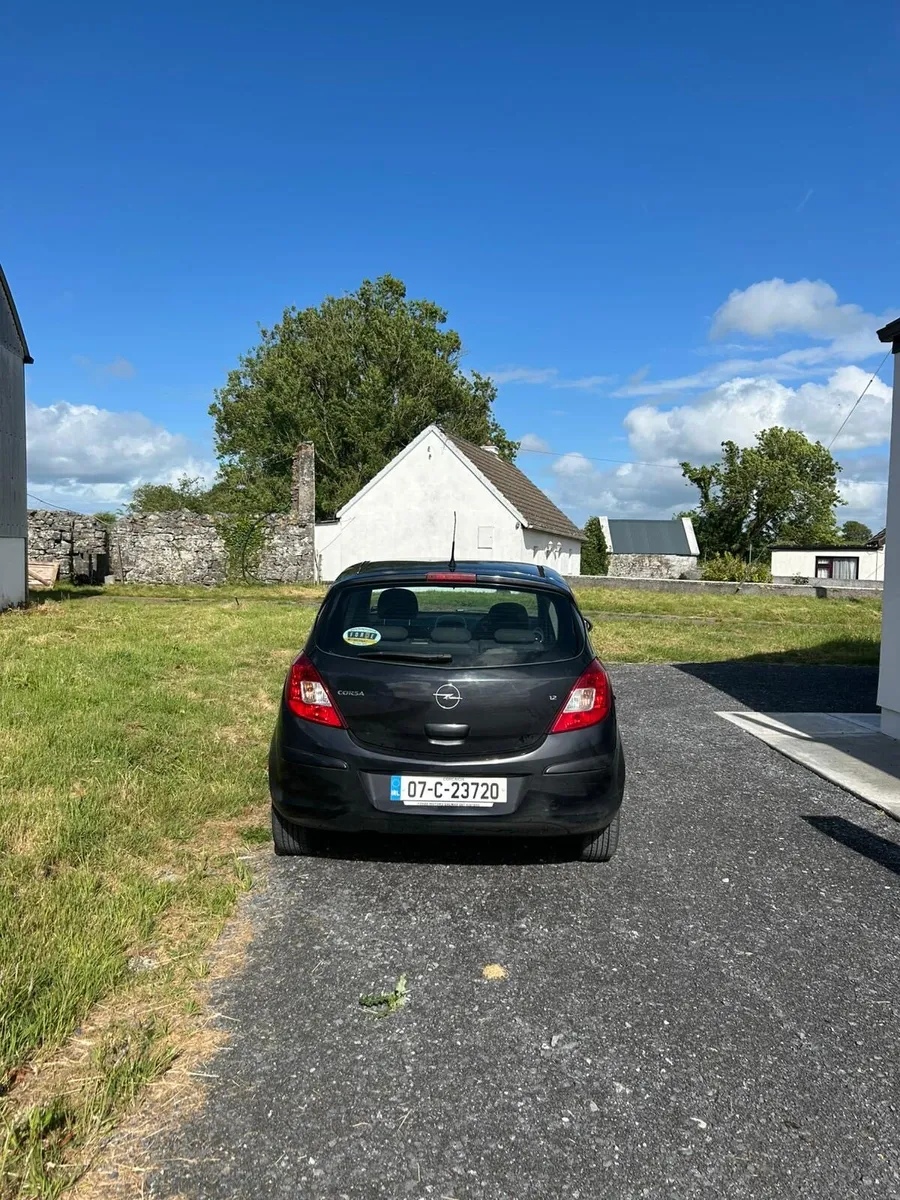 Car - Image 4