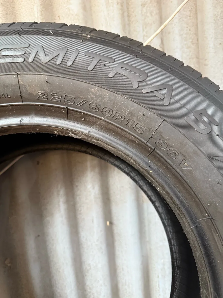 4x Maxxis 225/60R15 - Image 3
