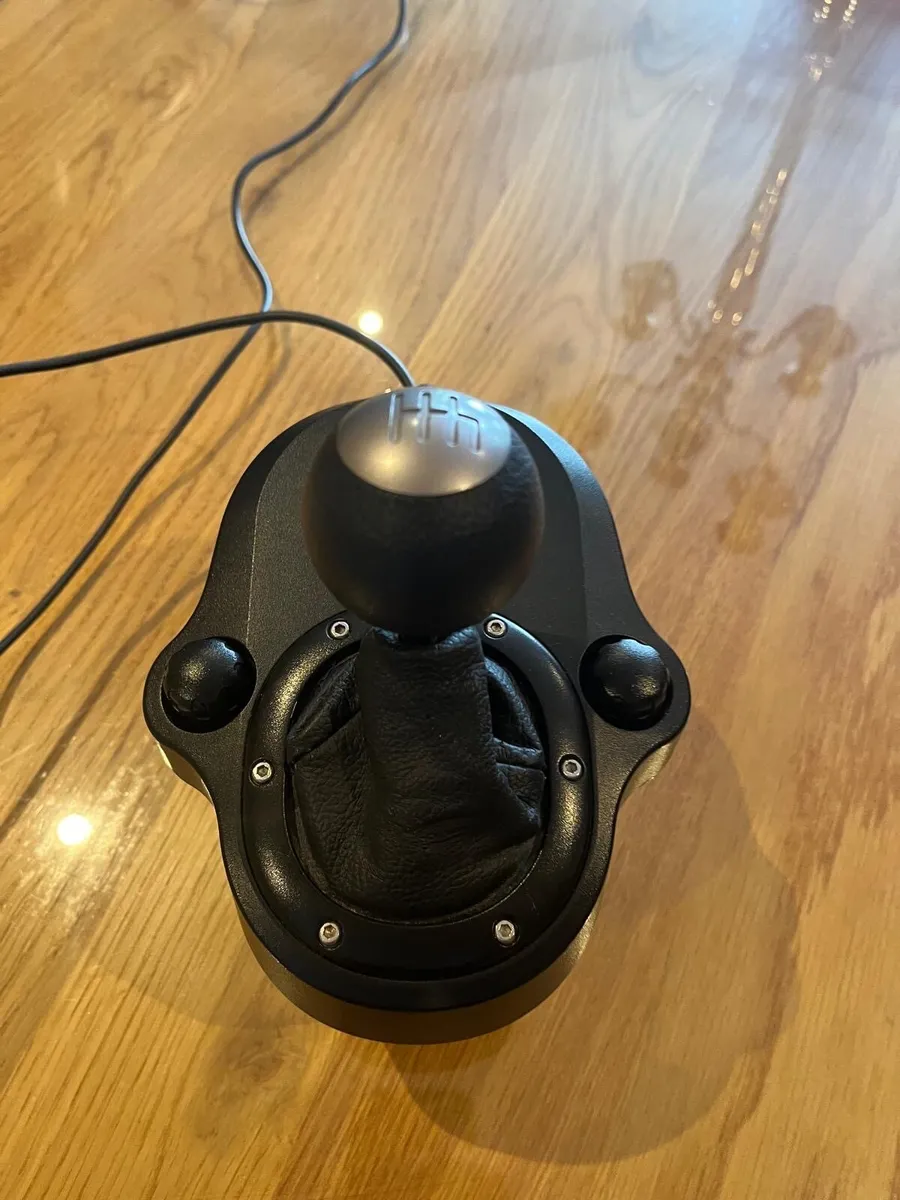 Logitech driving  force shifter - Image 2
