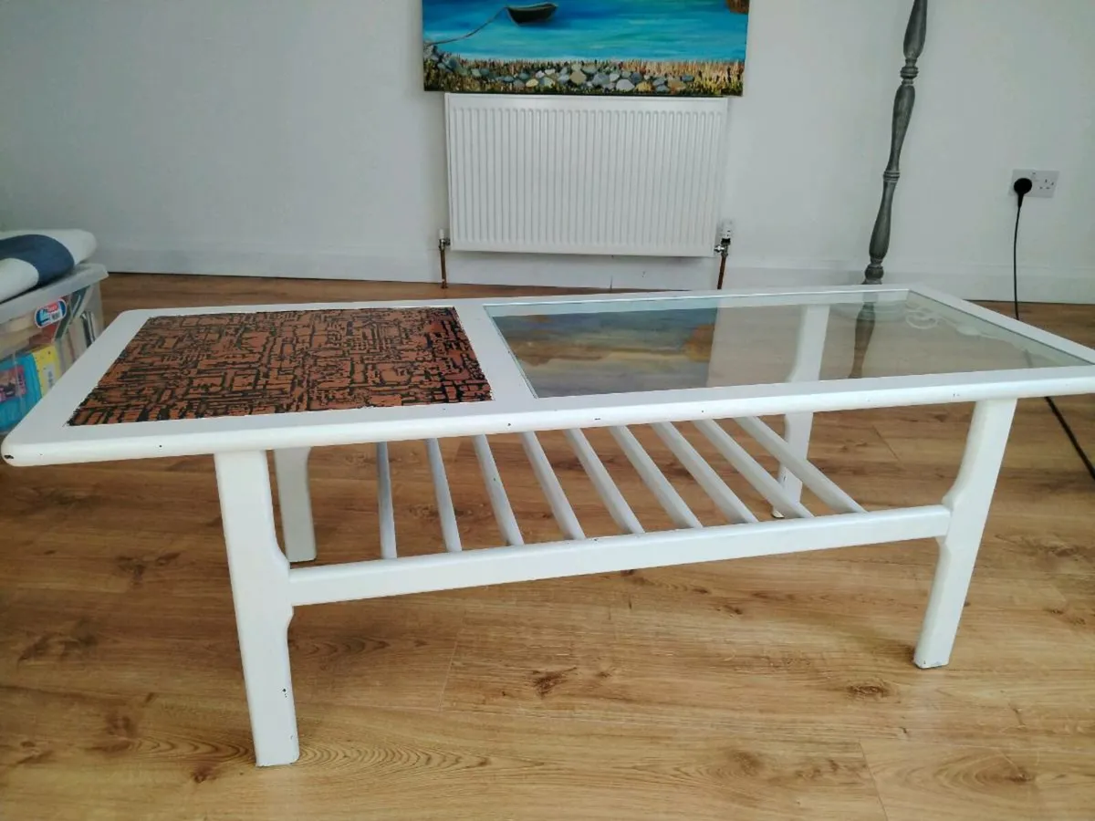 Coffee table - Image 1