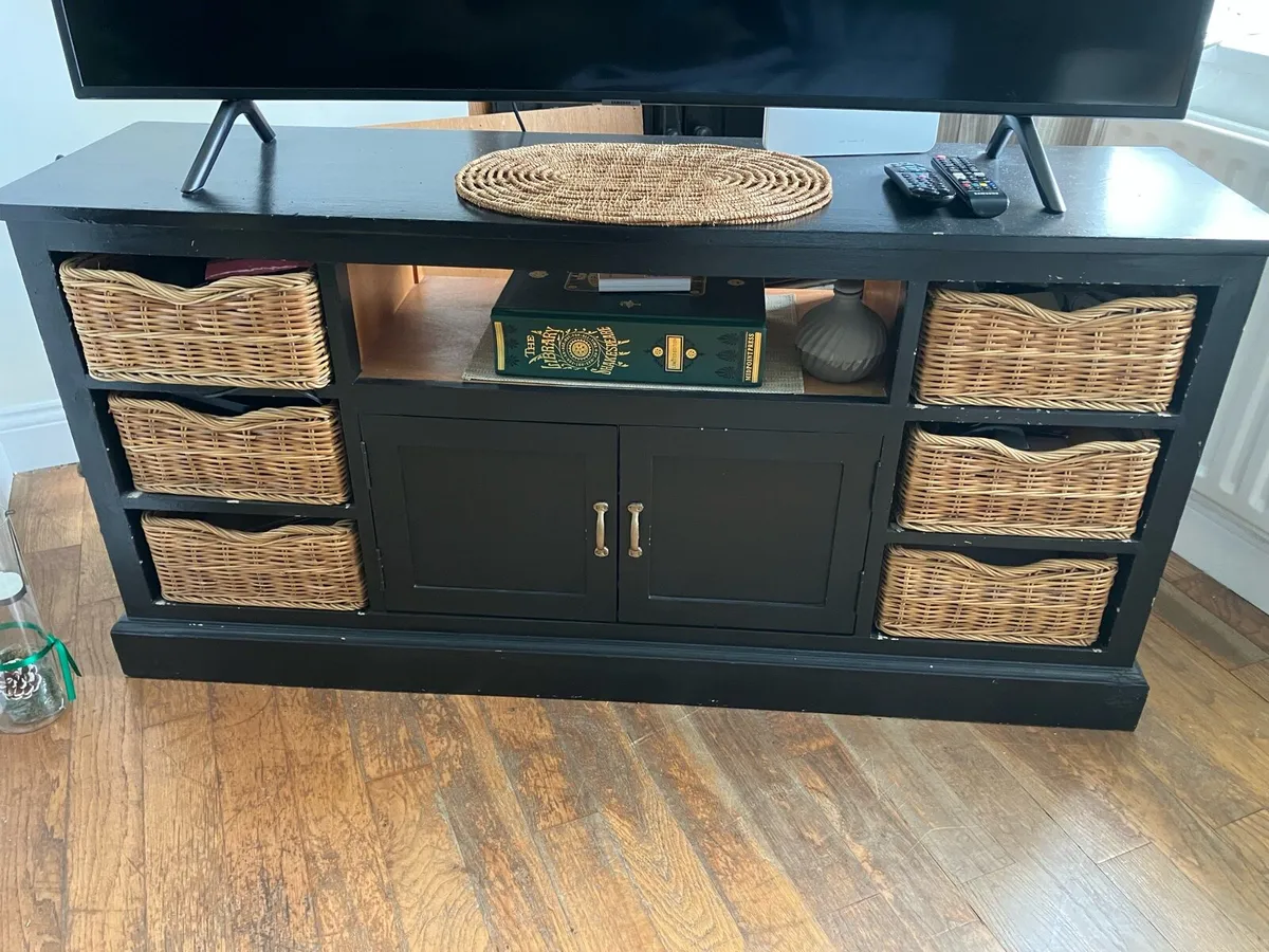TV Unit - Image 2