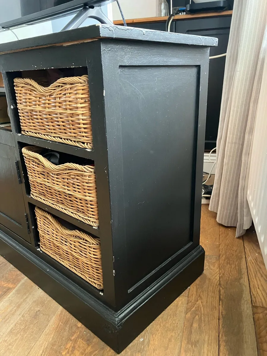 TV Unit - Image 4