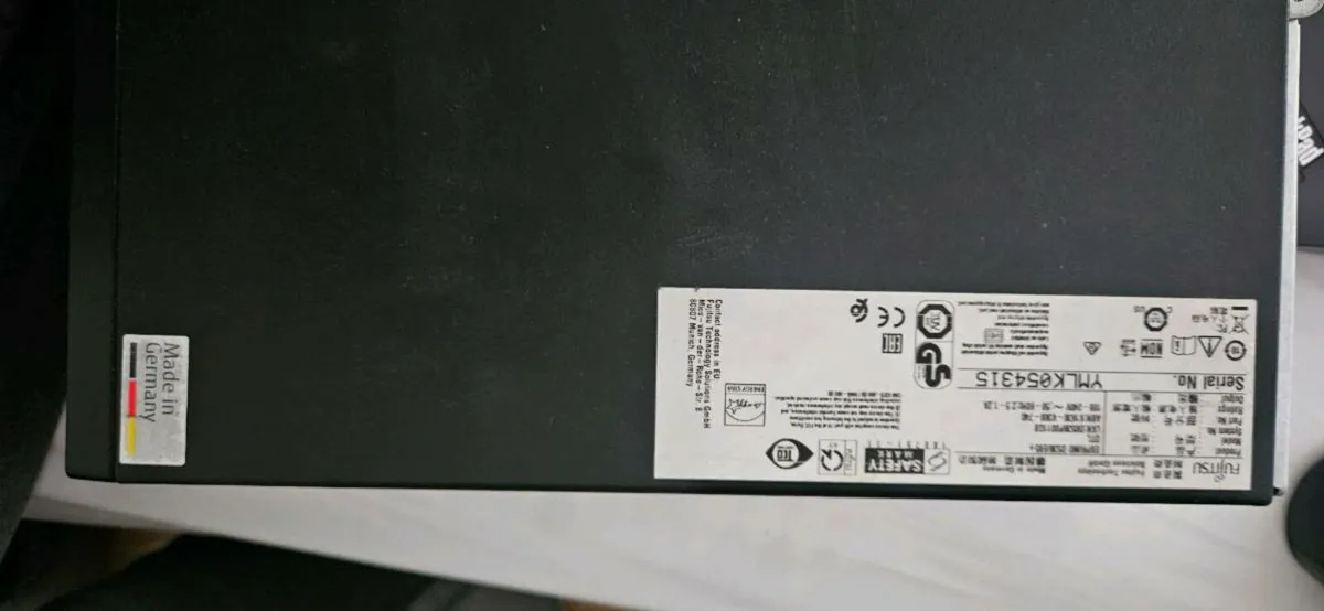 Desktop Fujitsu Core i5 8gb - Image 3