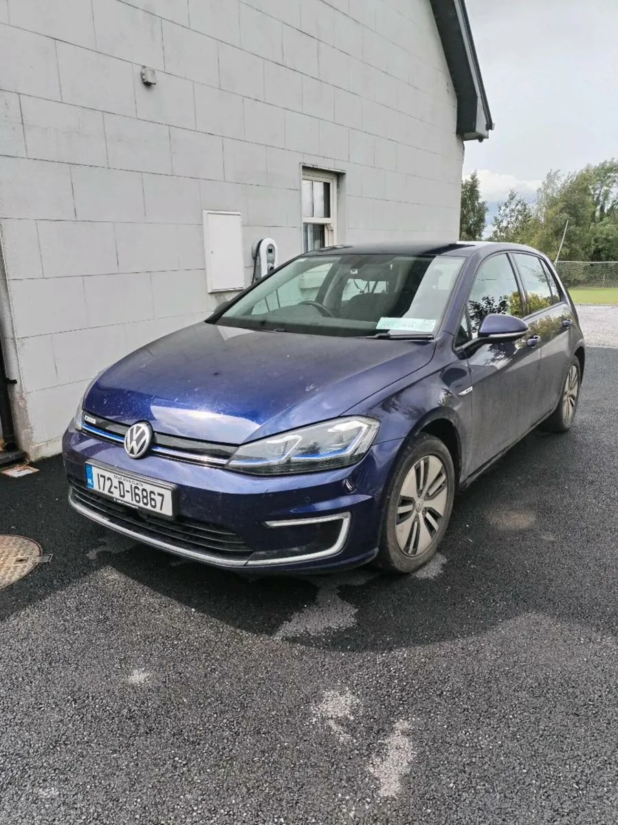 Volkswagen E-Golf - Image 1