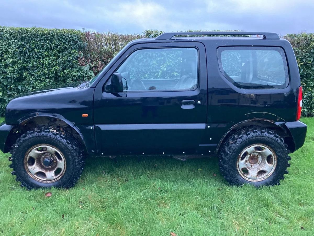 Car - Image 2