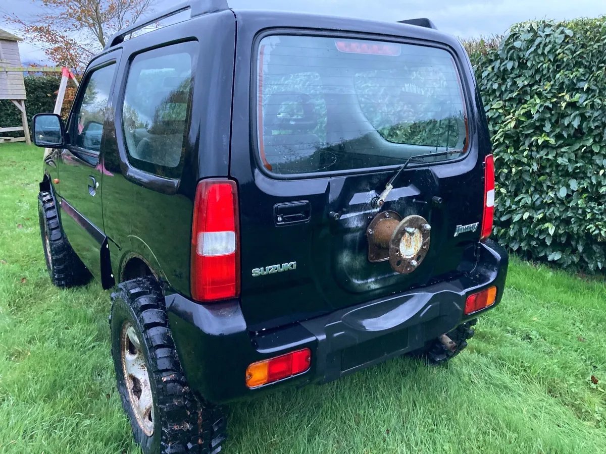 Car - Image 4