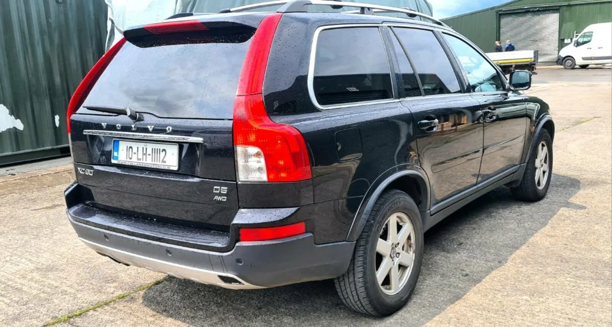 2010 Volvo XC90 AWD 7 SEATER AUTO - Image 4