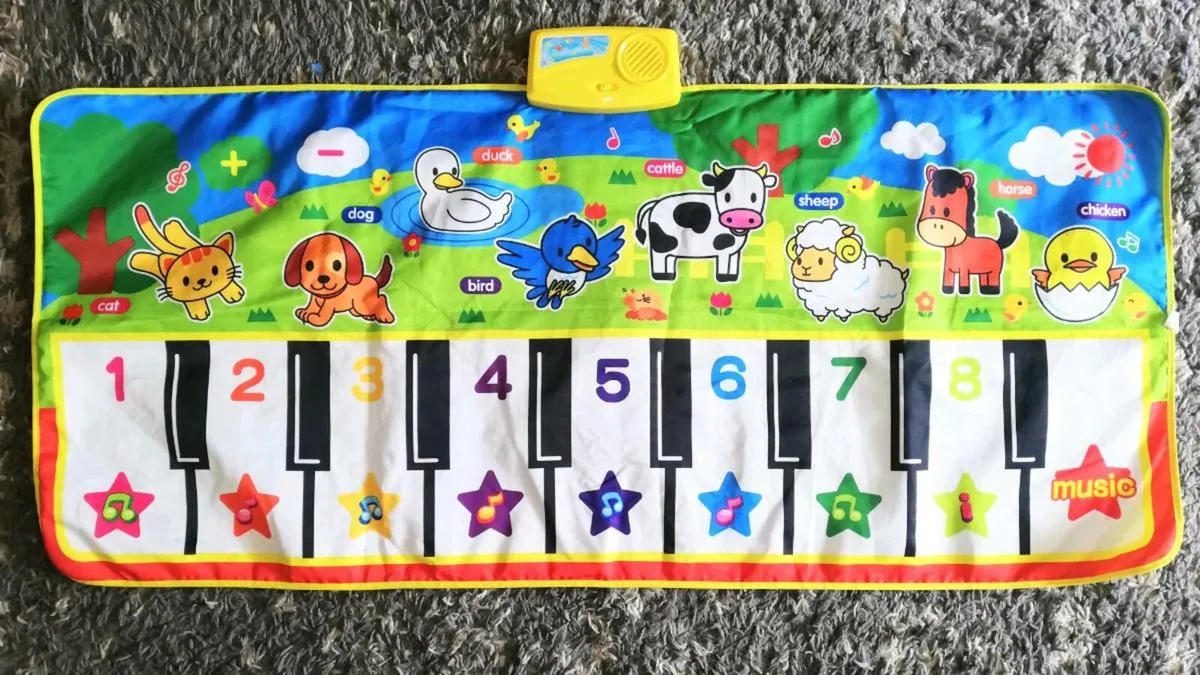 Piano Mat with Animal Sounds for baby / toddler