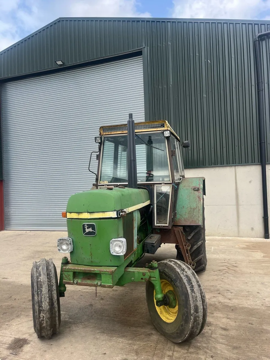 John Deere 3130 - Image 1