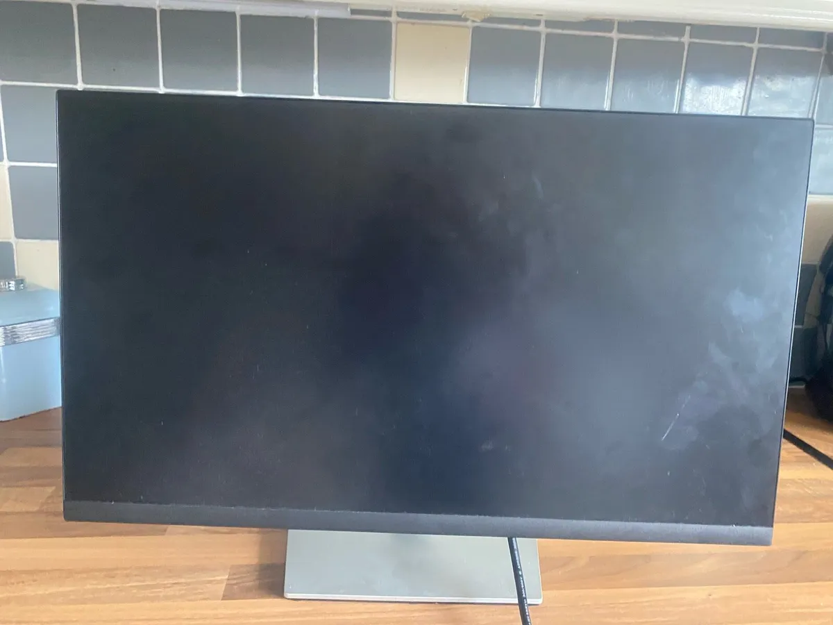Dell 24 -inch  led monitor - Image 2
