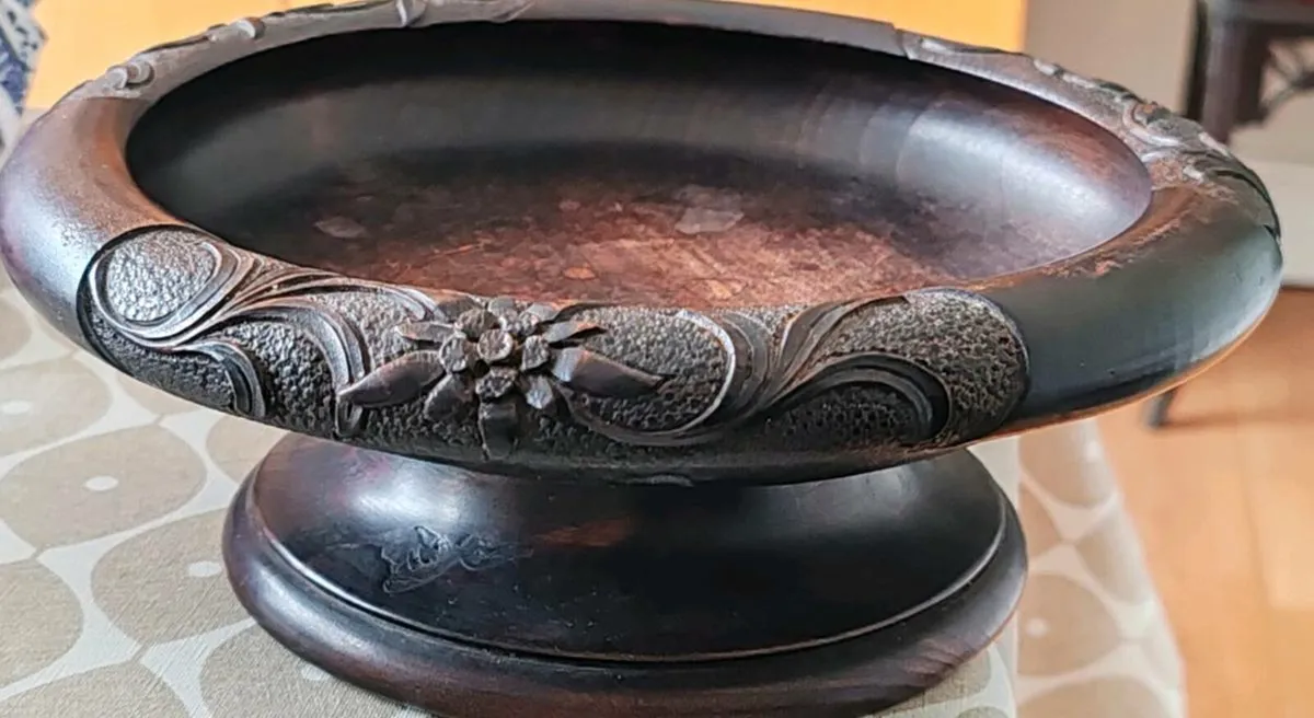 Antique wooden bowl - Image 2