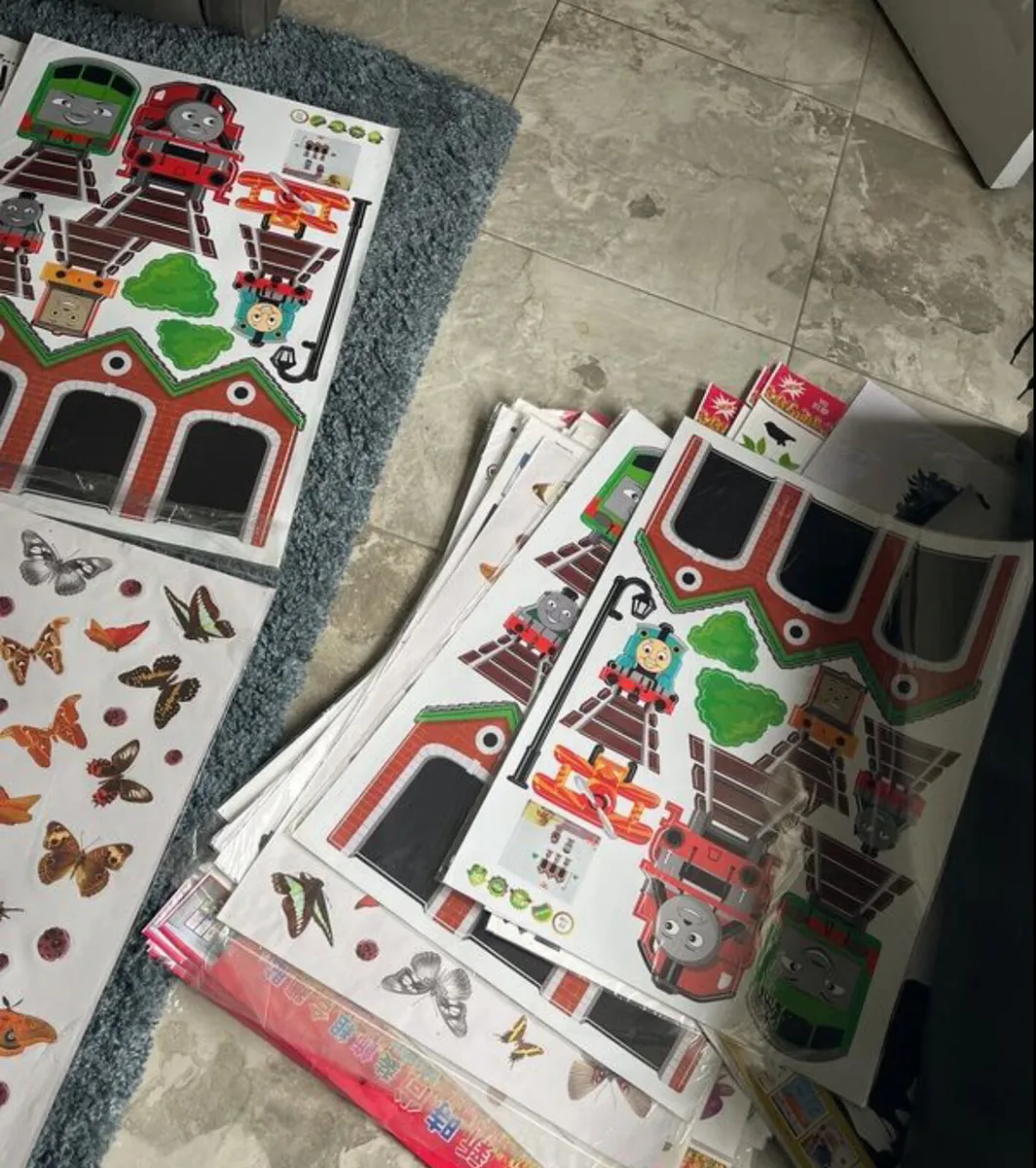 Wall decals - Image 2