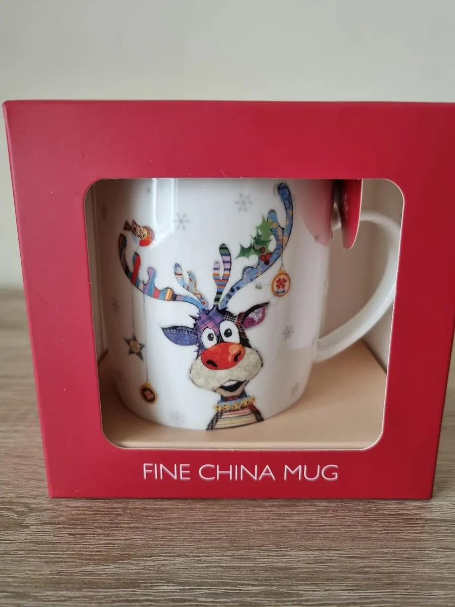 BUG ART Christmas festive mug - NEW - Image 1