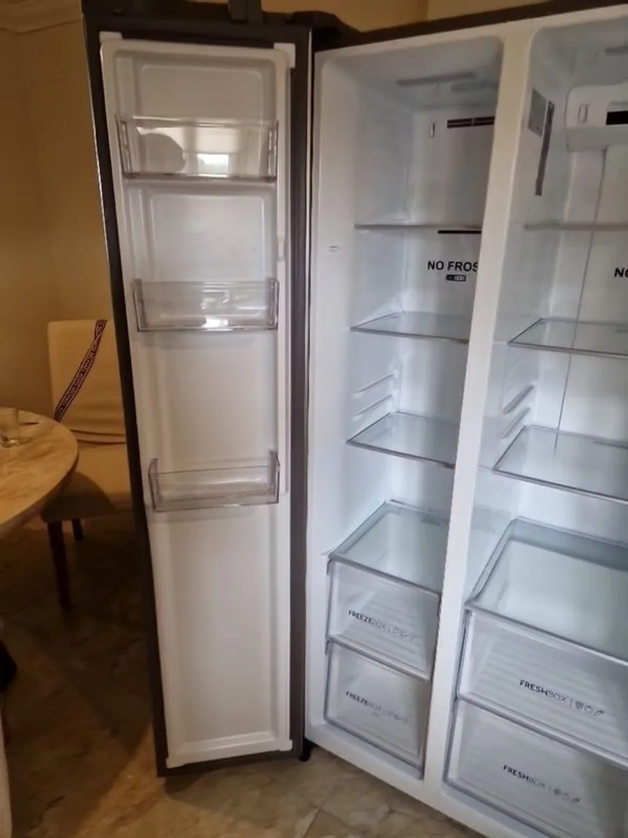 fridge - Image 4