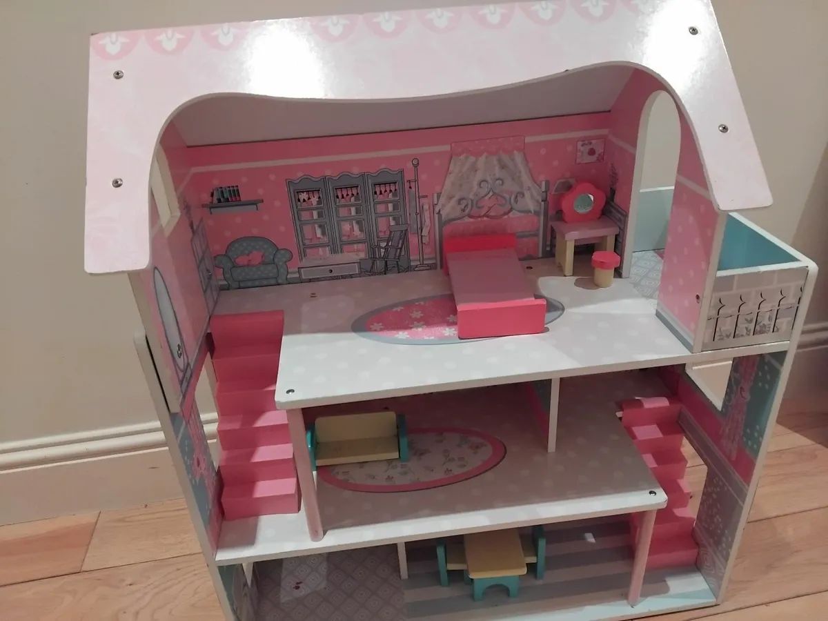 Dolls house - Image 2