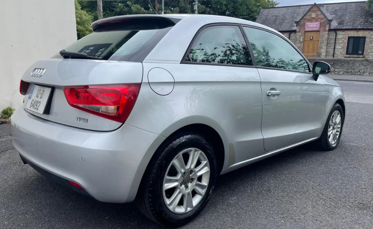 Audi A1 2012 Autoamtic/ New Nct/ Warranty. - Image 3