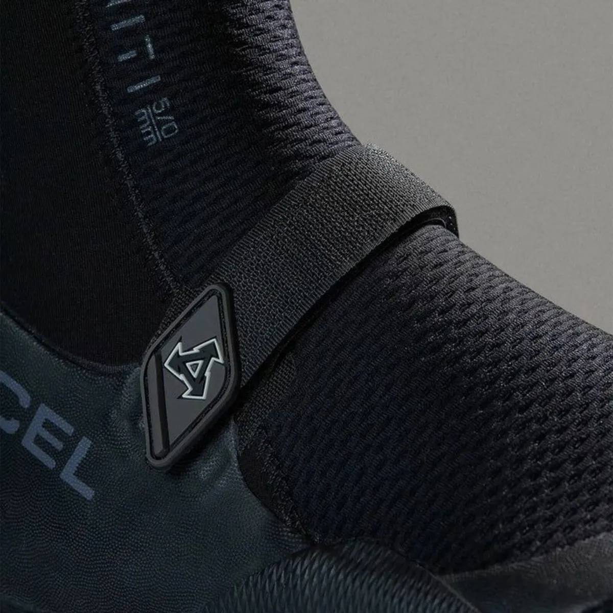 Xcel Infiniti 5mm Split Toe Wetsuit Boots - Image 4