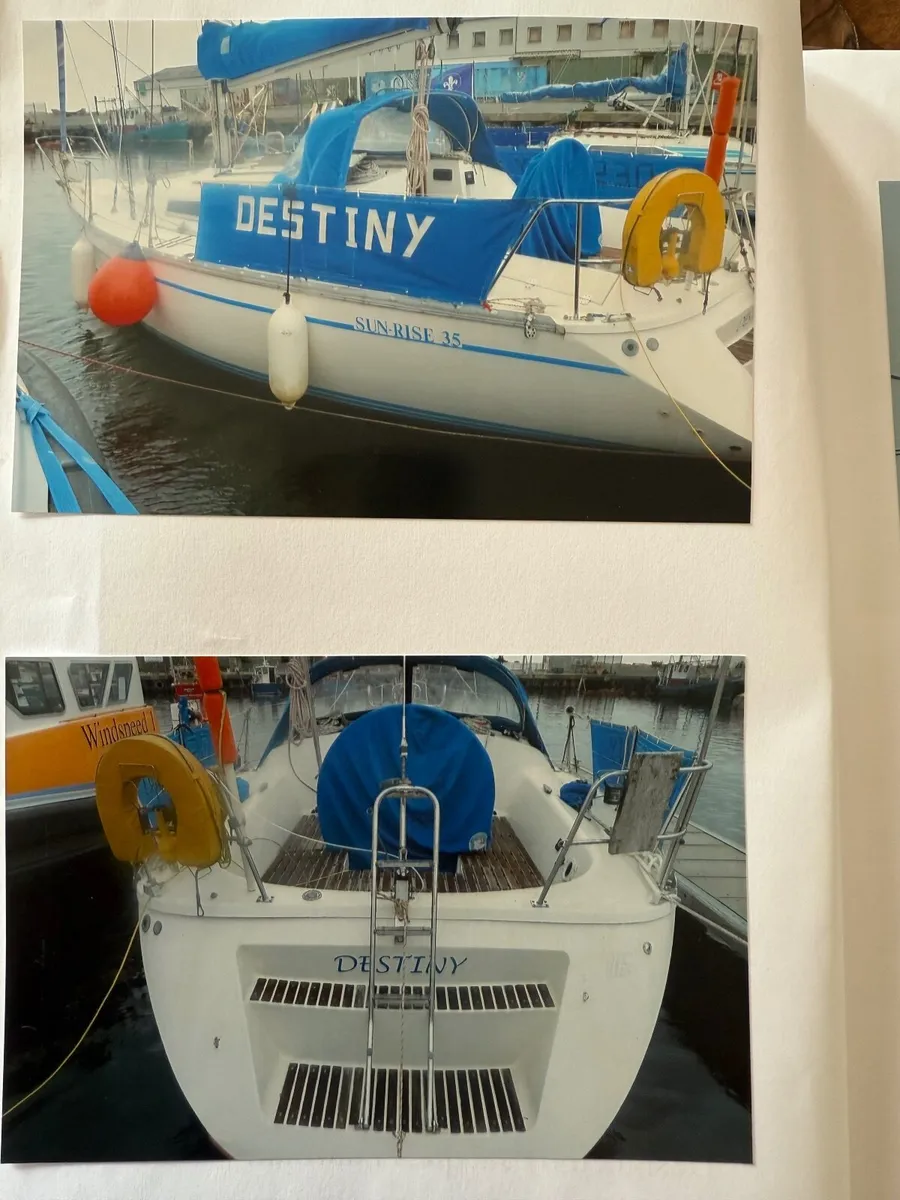 Sailing Boat - Image 1