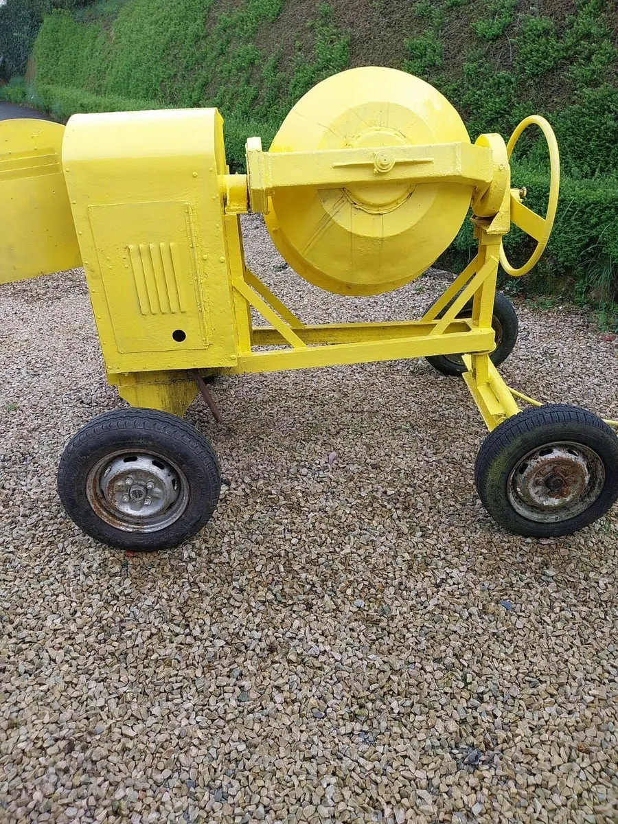 Diesel Cement Mixer - Image 2