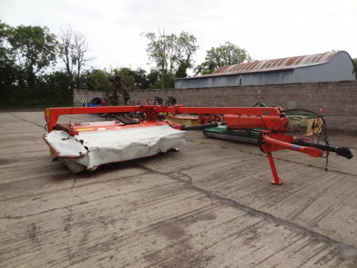 Kuhn FC313 TC Trailed Mower Conditioner - Image 1