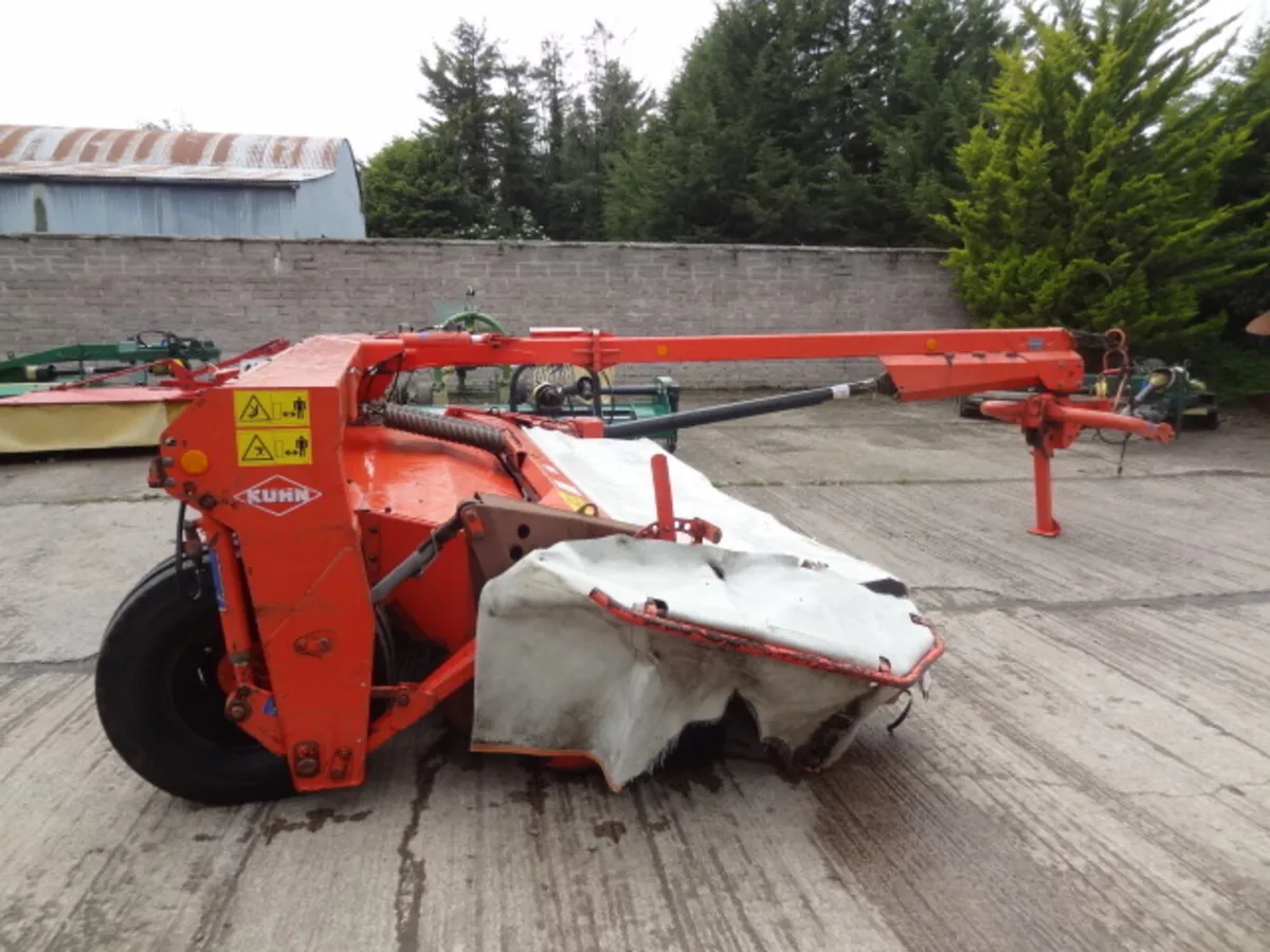 Kuhn FC313 TC Trailed Mower Conditioner - Image 3