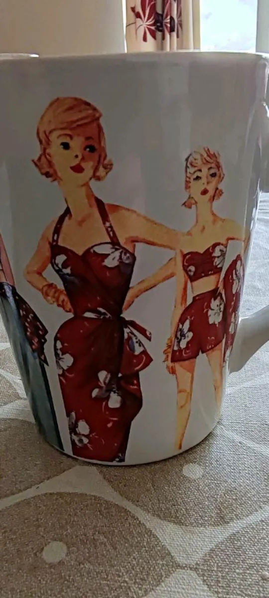Vintage style fashion  mug - Image 1