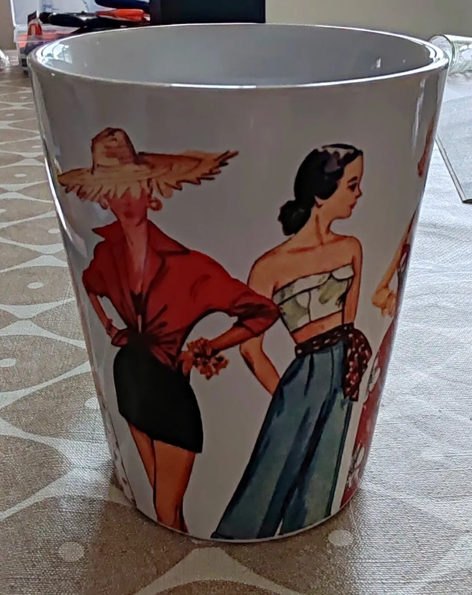 Vintage style fashion  mug - Image 2