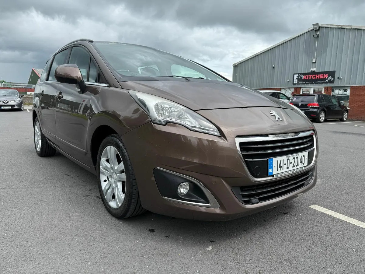 Peugeot 5008 2014 - Image 1