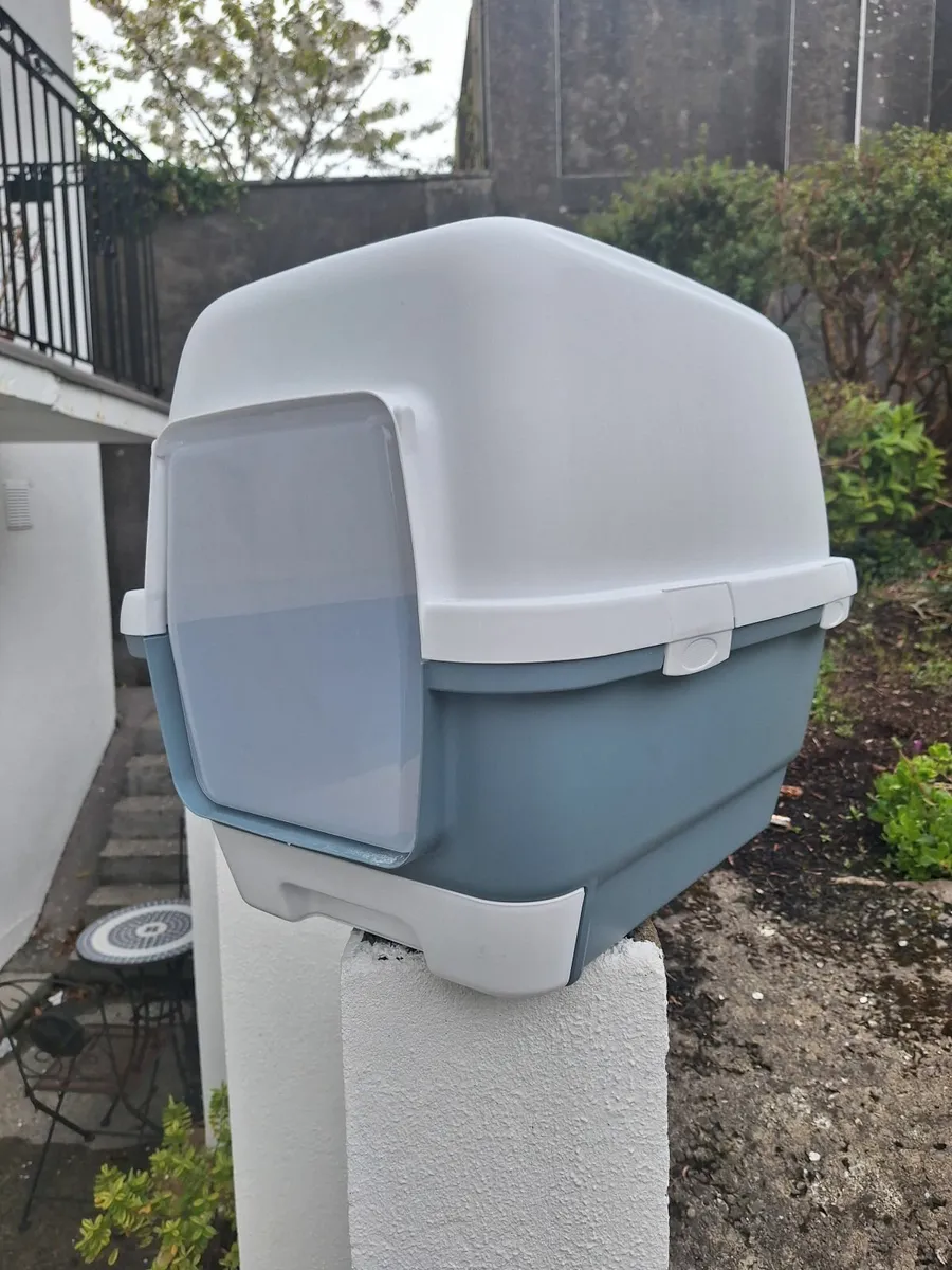 Cat Toilet - Image 1
