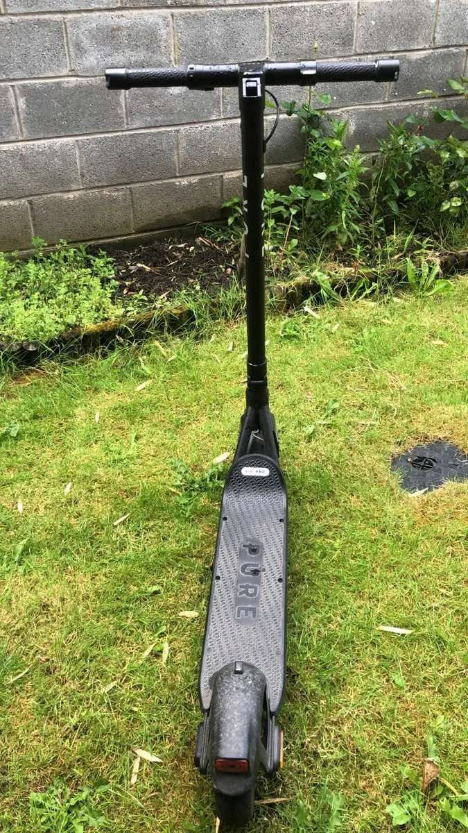 Pure Air3 Pro EScooter for Sale in Dublin - Image 2