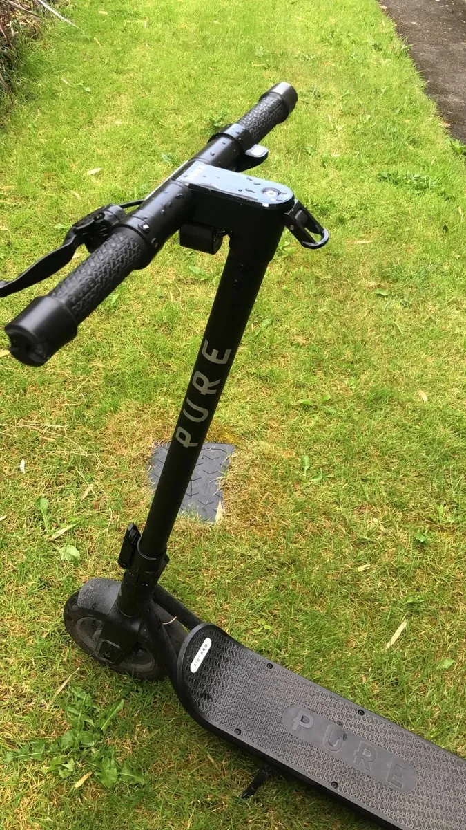 Pure Air3 Pro EScooter for Sale in Dublin - Image 3