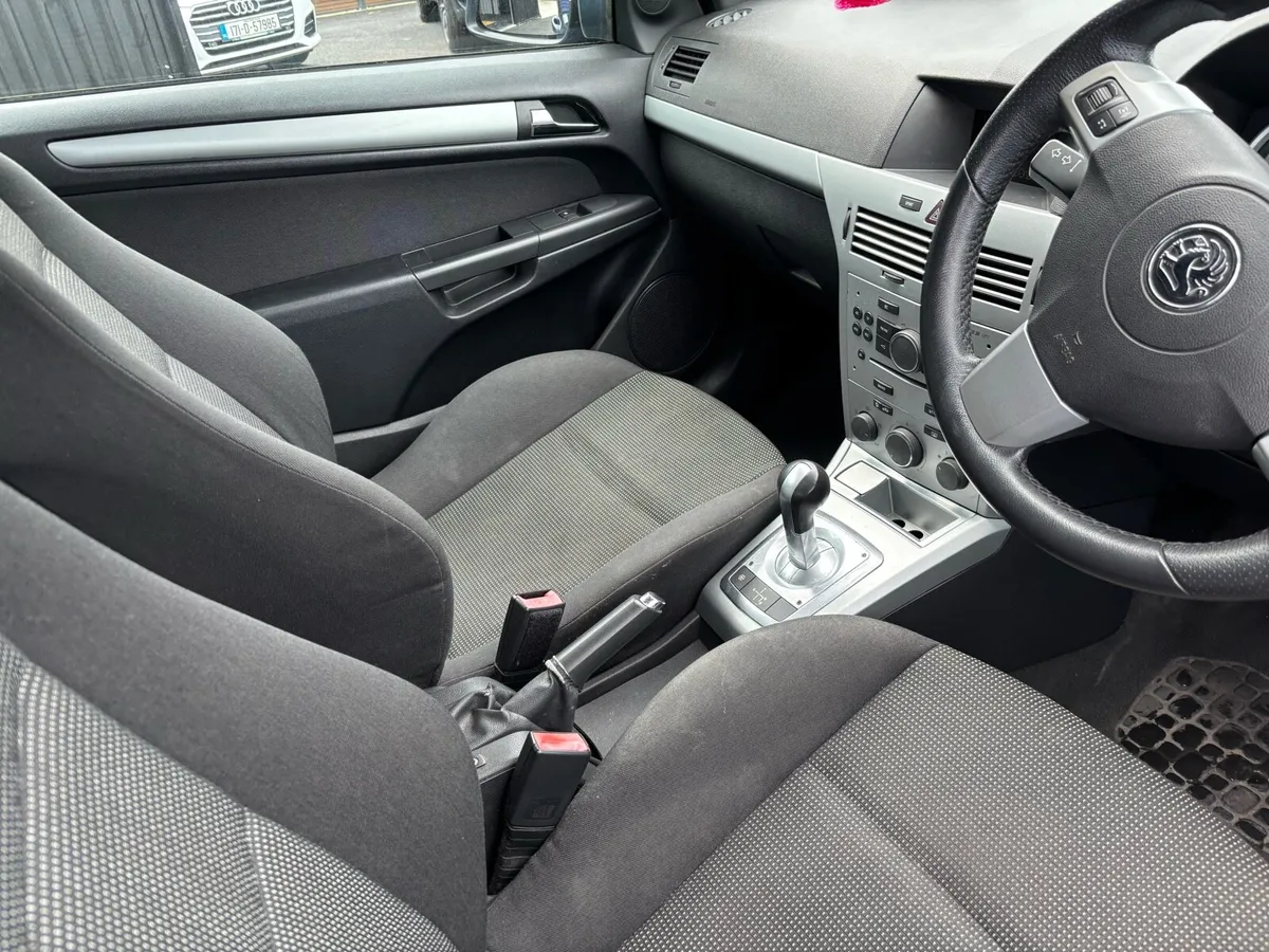 Opel Astra Sxi 1.6 Petrol Automatic 130k miles! - Image 2